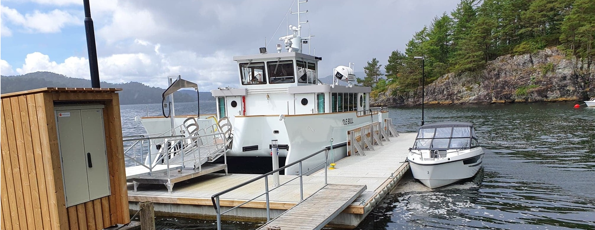 flytedock flytebrygge levert av marinegruppen